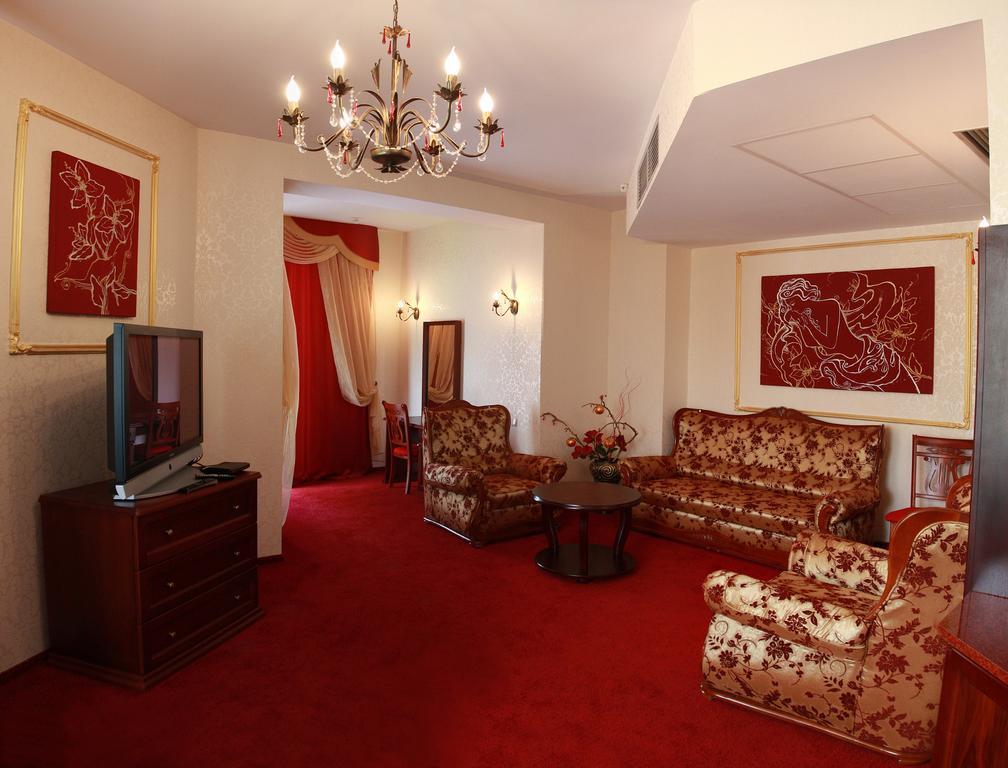 Optima Collection Park Hotel Ivano-Frankivsk Exteriér fotografie