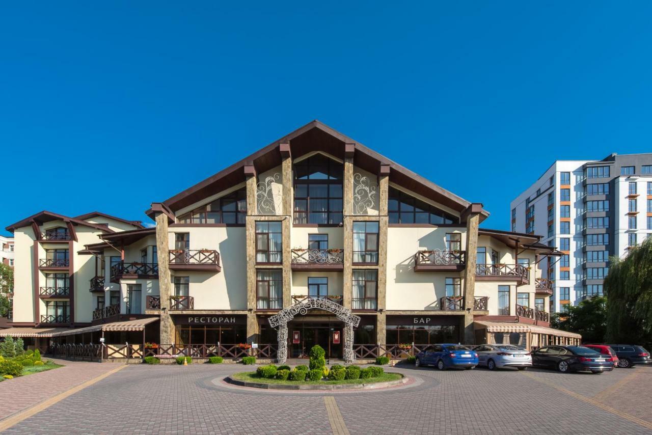 Optima Collection Park Hotel Ivano-Frankivsk Exteriér fotografie
