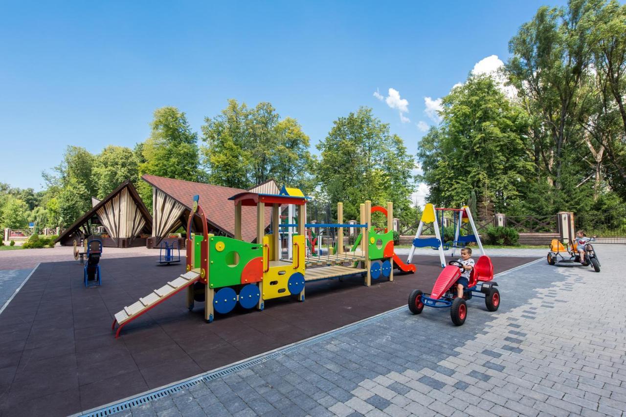 Optima Collection Park Hotel Ivano-Frankivsk Exteriér fotografie