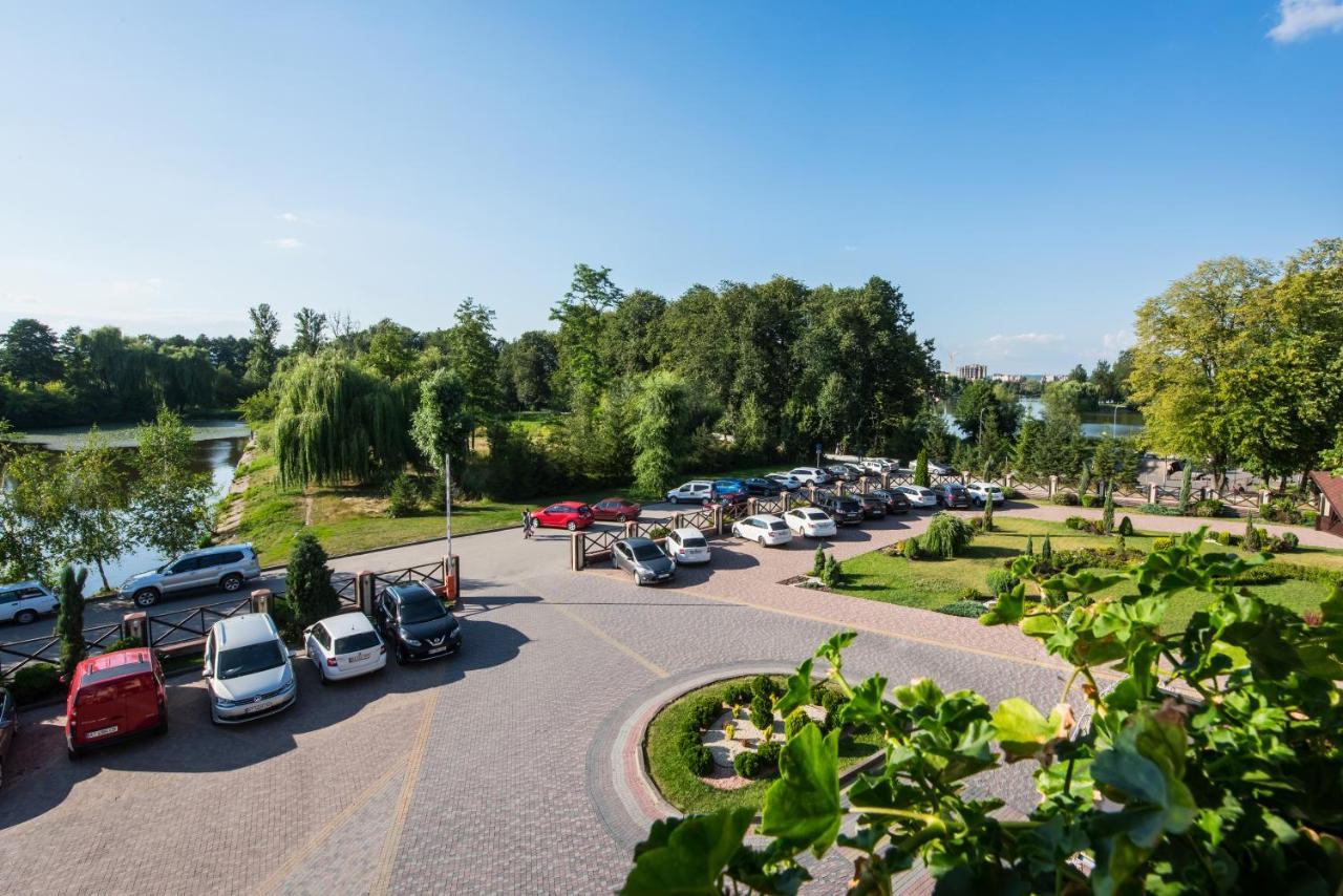 Optima Collection Park Hotel Ivano-Frankivsk Exteriér fotografie